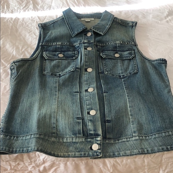 Boston Proper Vest - Picture 3 of 4